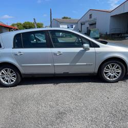 Renault Vel Satis Privil&egrave;ge Vel 2.2 dCi 150 occasion - Plouay - photo 2/29