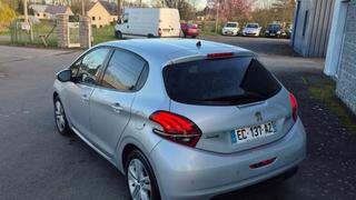 Peugeot 208  - Style - photo 2