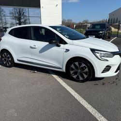 Renault Clio 5 Limited E-Tech 140 - 21N Pontch&acirc;teau