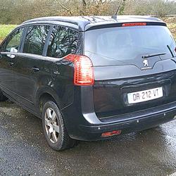 Peugeot 5008 Active 5pl 1.6 HDi 115ch FAP BVM6 Brix