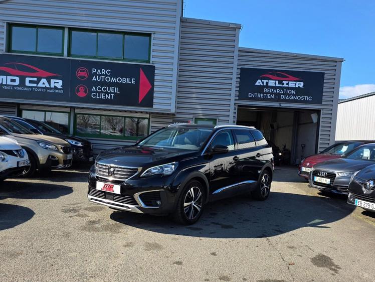 Peugeot 5008  - Allure - 10 999 €