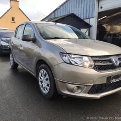 Dacia Sandero Ambiance 1.2 16V 75 Quimperl&eacute;