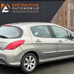 Peugeot 308 III Phase 1 Active 1.6 HDi 92ch FAP Verri&egrave;res-en-Anjou