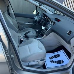 Peugeot 308 III Phase 1 Active 1.6 HDi 92ch FAP Verri&egrave;res-en-Anjou