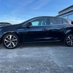 Renault Megane 4 Limited M&eacute;gane IV Blue dCi 115 Laval