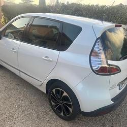 Renault Scenic 3 Bose Edition EDC dCi 110 FAP eco2 Saint-James