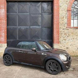 Mini Cabrio Cooper A 1.6i - 120 Cou&euml;ron