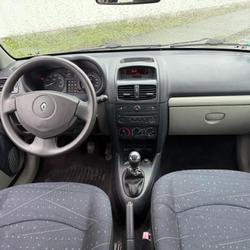 Renault Clio 6 1.2 L I 60 CV Les Ponts-de-C&eacute;