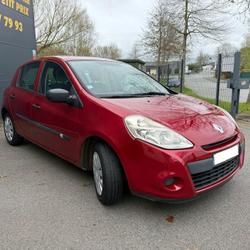 Renault Clio 3 Authentique III 1.2 16V 75 eco2 Qu&eacute;ven