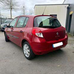 Renault Clio 3 Authentique III 1.2 16V 75 eco2 Qu&eacute;ven