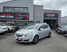 Opel Corsa Sainte-Gemmes-sur-Loire