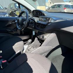 Peugeot 208 Business 208 1.4 HDi 68ch FAP BVM5 Ch&acirc;teaugiron