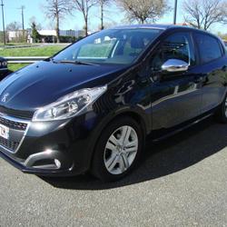 Peugeot 208 Signature PureTech 82ch S&amp;S BVM5 Treize-Vents