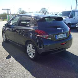 Peugeot 208 Signature PureTech 82ch S&amp;S BVM5 Treize-Vents