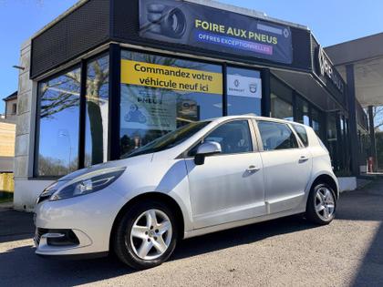 Renault Scenic -  dCi 95 FAP eco2 - 7 999 €