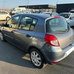 Renault Clio 3 Authentique III dCi 70 eco2 Domloup