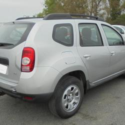 Dacia Duster Laur&eacute;ate 1.5 dCi 110 4x2 Saint-L&eacute;ger-de-Montbrillais