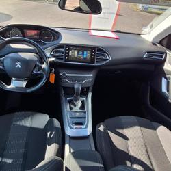 Peugeot 308 III Phase 1 Allure 1.2 PureTech 130ch S&amp;S EAT6 Quimperl&eacute;
