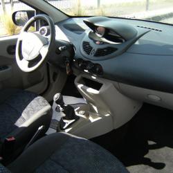 Renault Twingo AUTHENTIQUE II 1.2 16v 75 eco2 occasion - Plo&euml;rmel - photo 2/6