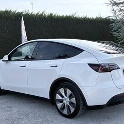 Tesla Model Y Standard RWD Saint-Hilaire-Saint-Mesmin