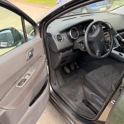 Peugeot 3008 Premium Pack 1.6 HDi 16V 110ch FAP Livr&eacute;-sur-Changeon