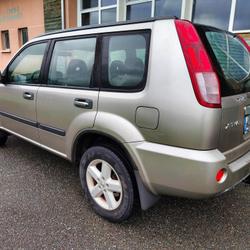 Nissan XTrail Comfort 2L essence Poncin