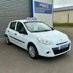 Renault Clio 3 1.2 16V 75 Saint-M&eacute;loir-des-Ondes