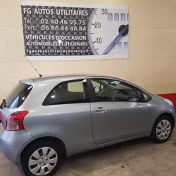 Toyota Yaris Sol 1.3 - 87 VVT-i Cou&euml;ron