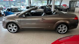 Ford Focus  - Titanium - photo 2
