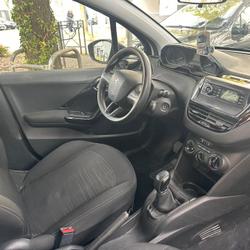 Peugeot 208 Active Business 1.6 BlueHDi 75ch S&amp;S BVM5 Les Trois-Moutiers