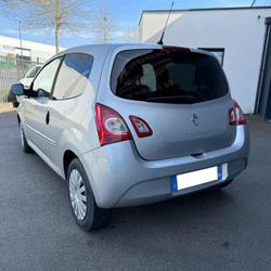 Renault Twingo 2 Purple 1.2 LEV 16v 75 eco2 Qu&eacute;ven