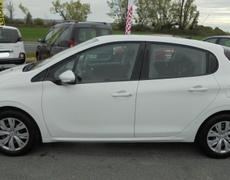 Peugeot 208 Saint-Léger-de-Montbrillais