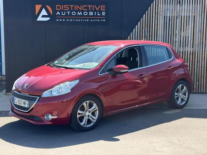 Peugeot 208 - Allure  1.6 e-HDi 115ch FAP BVM6 - 8 990 €