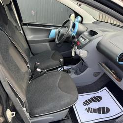 Peugeot 107 Urban Move 1.0e 12V 68ch BLUE LION Verri&egrave;res-en-Anjou