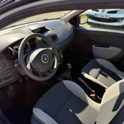 Renault Clio 3 Authentique dCi 70 115g eco2 Domloup