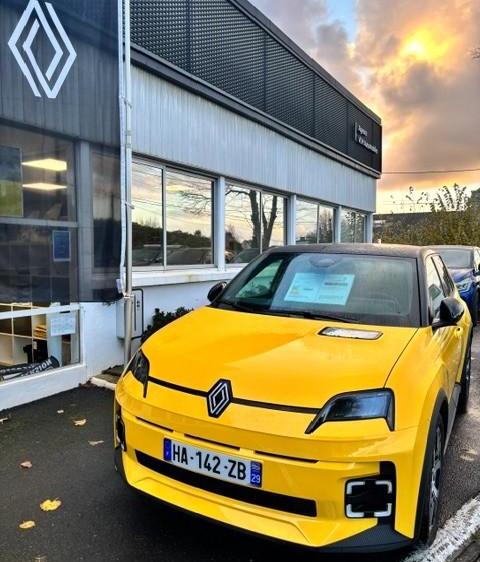 Renault R5 E-Tech  - 28 500 €