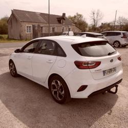 Kia Cee'd Motion 1.6 CRDi 115 ch ISG BVM6 &Eacute;roudeville