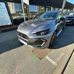 Renault Clio 6 Techno E-Tech full 160 ch Yvr&eacute;-l'&Eacute;v&ecirc;que
