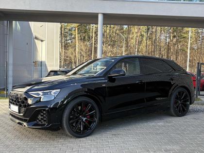 Audi Q8 - Competition  TFSI e 490 Tiptronic 8 quattro - 104 000 €