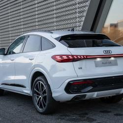 Audi Q5 S line e-hybrid 299 ch S tronic 7 Quattro Les Sables-d'Olonne