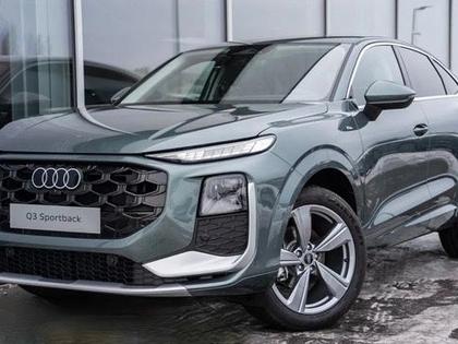 Audi Q3 - S line  TFSI 150 ch Hybride S tronic 7 - 47 900 €