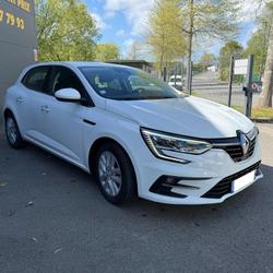 Renault Megane 4 Business M&eacute;gane IV Blue dCi 115 Qu&eacute;ven