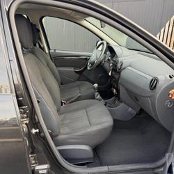 Dacia Duster Laur&eacute;ate 1.5 dCi 110 4x2 Verri&egrave;res-en-Anjou