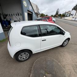 Volkswagen UP Take Up! 1.0 60 Saint-Vincent-sur-Graon