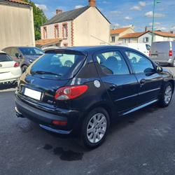 Peugeot 206+ Sportium 1.4 HDi 70ch FAP BLUE LION Vendrennes