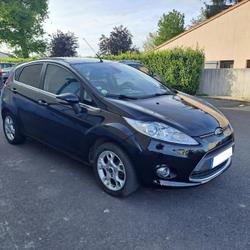 Ford Fiesta Titanium 1.4 TDCi 70 FAP Vendrennes