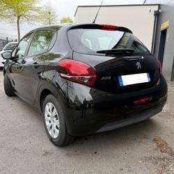 Peugeot 208 Active Business BlueHDi 100 S&amp;S BVM6 Qu&eacute;ven
