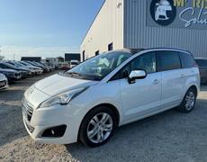 Peugeot 5008 - Allure  1.6 BlueHDi 120ch S&amp;S BVM6 - 7 590 €