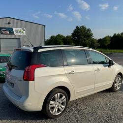 Peugeot 5008 Allure 1.6 BlueHDi 120ch S&amp;S BVM6 Loh&eacute;ac