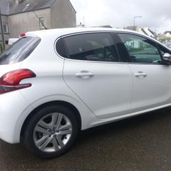 Peugeot 208 Allure PureTech 110ch S&amp;S BVM6 Plabennec